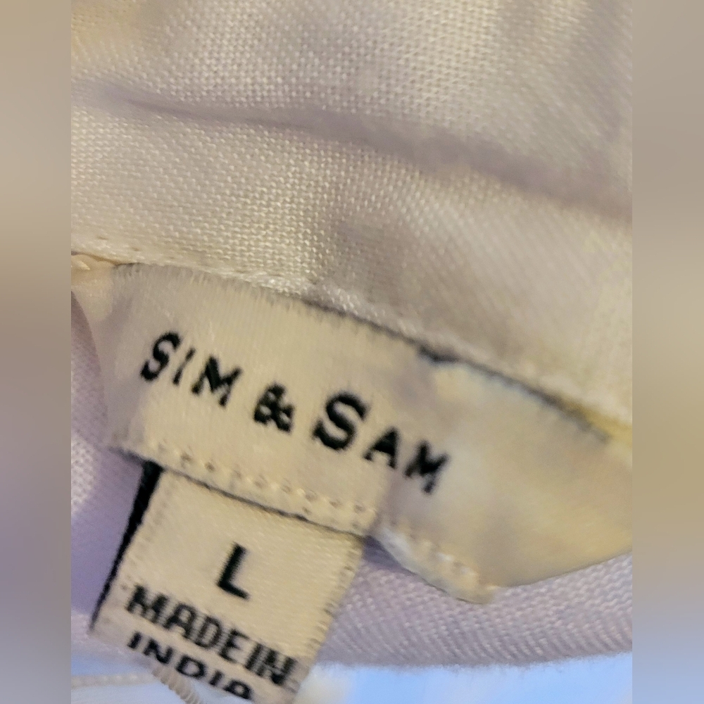 Sim & Sam Cropped White Button-Up Top - Picture 5 of 7